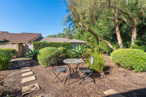 9 Cherry, Irvine CA  92612-2313 exterior