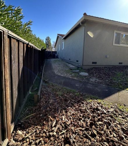 2073 La Orinda Pl, Concord CA  94518-3019 exterior