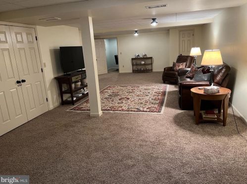 103 Sutherland Rd, Lancaster PA  17603-9020 exterior