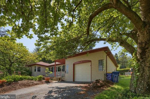 148 Northview Dr, Lancaster, PA 17601-3222