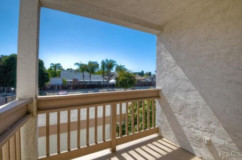232 Candice Pl, Vista CA  92083-1984 exterior