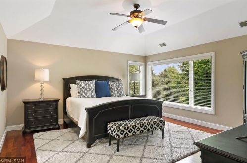 3528 Crestmoor Dr, Saint Paul MN  55125-5028 exterior