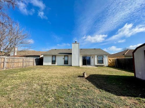 7208 Rdg Rd, Fort Worth TX  76133-7726 exterior