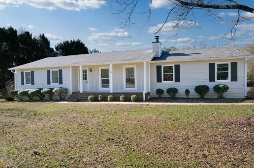 4240 Sandy Creek Rd, Madison, GA 30650-3145