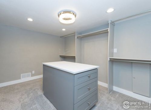 910 Harrison Ave, Loveland CO  80537-4634 exterior