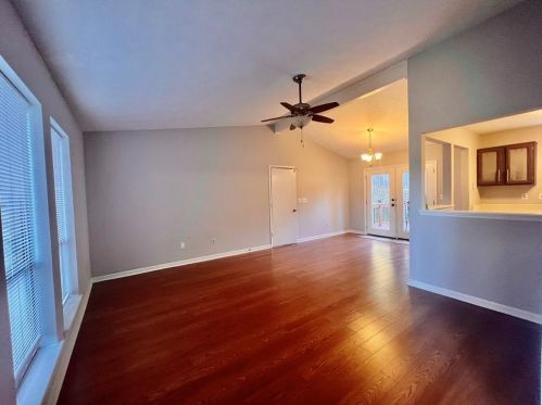 2886 Landington Way, Duluth GA  30096-6218 exterior