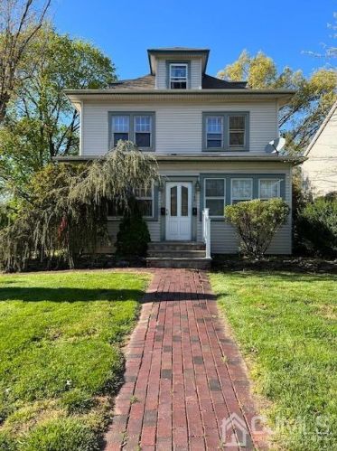 748 Center St, Green Brook NJ  08812-1538 exterior