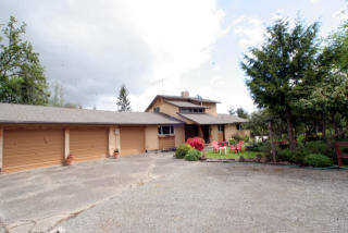 9344 Lundeen Rd, Gate, WA 98579-9001
