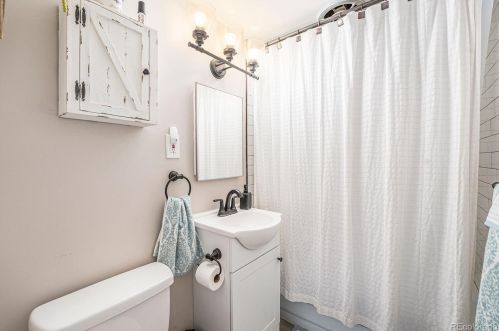 315 Tennyson St, Denver CO  80219-1137 exterior