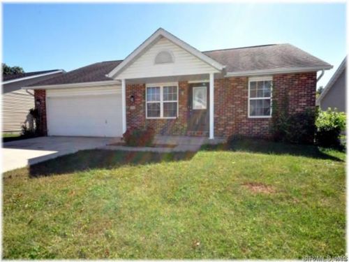 542 Pennsylvania St, Collinsville, IL 62234-4152