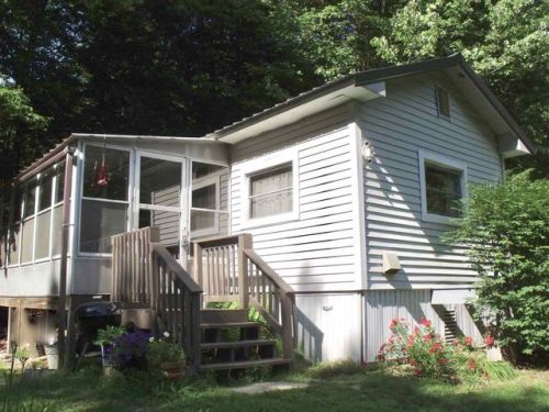 243 Buckley Rd, Weare, NH 03281-4810