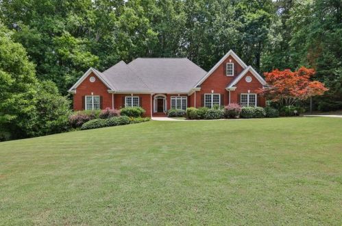 3320 Lake Seminole Pl, Buford, GA 30519-3782