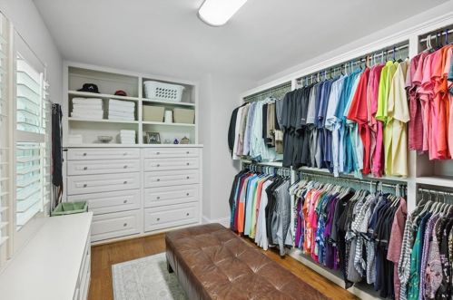 6930 Hunters Knl, Atlanta GA  30328-1763 exterior