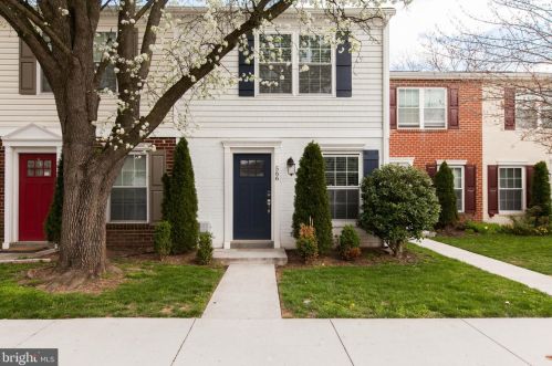 566 Lancaster Pl, Frederick, MD 21703-6188