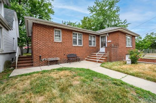 32 New Brunswick Ave, Perth Amboy, NJ 08861-2239