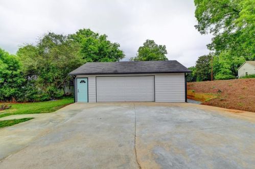 1757 Yellow St, Conyers GA  30012-3605 exterior