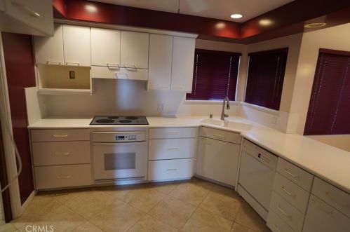 2766 Lizbeth Ave, Anaheim CA  92806-4831 exterior