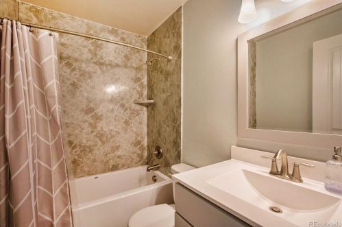 1774 Quintero Way, Aurora CO 80015-2520 exterior