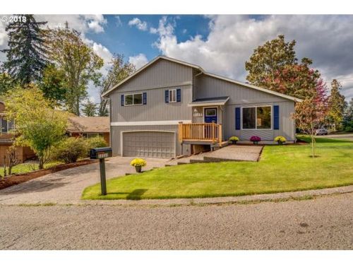 12111 Grove Loop, Portland, OR 97222-2960