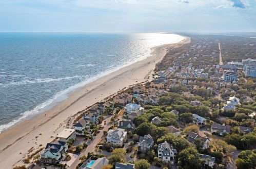 5 Beachwood, Isle Of Palms SC  29451-2815 exterior