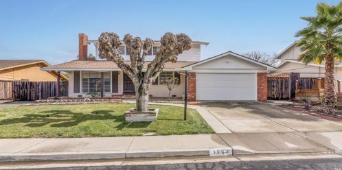1392 Lichen Ct, Concord, CA 94521-3625
