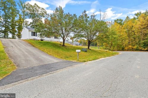 6311 Plantation Forest Dr, Spotsylvania VA  22553-7615 exterior