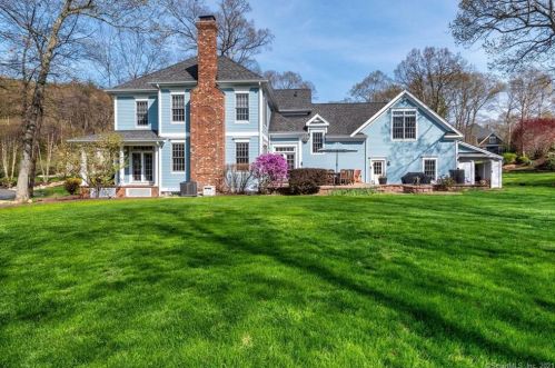 9 Black Oak Dr, Granby, CT 06090-1603