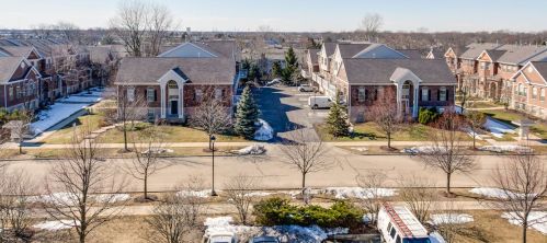 511 Prestwick Ln, Wheeling IL  60090-6253 exterior