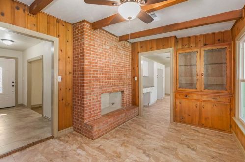 2200 Mcewen Ct, Fort Worth TX  76112-7927 exterior