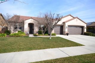 6344 Delaware Ave, Visalia, CA 93291-9761