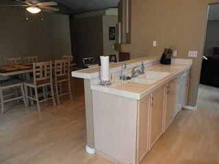 864 Woodtack Cove Way, Henderson NV  89002-5110 exterior