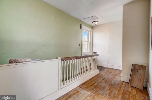 437 44 St, Philadelphia PA 19104-2910 exterior