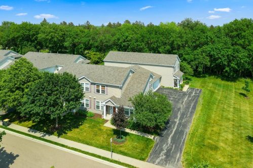 73 Waterbury Cir, Oswego, IL 60543-7929