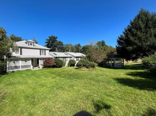 75 Chopmist Hill Rd, Glocester, RI 02814-2082