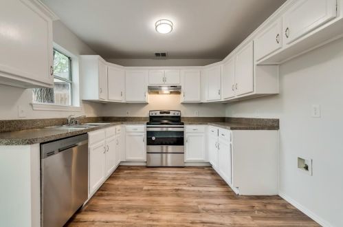 9905 Crystal Valley Way, Dallas TX  75227-5235 exterior