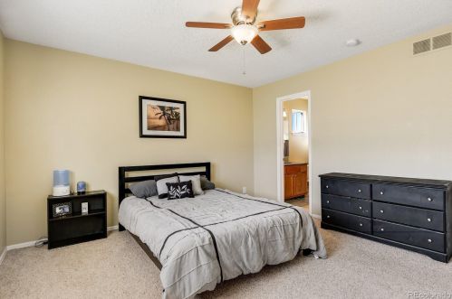 4277 Himalaya Way, Aurora CO 80013-6078 exterior