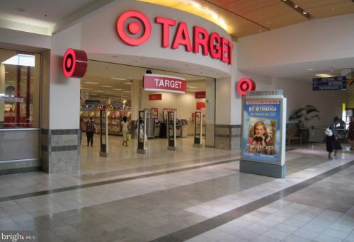 13713 Lockdale Rd, Silver Spring MD 20906-2117 exterior