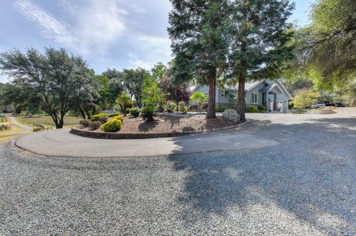 9500 Sicard Flat Rd, Browns Valley, CA 95918-9635