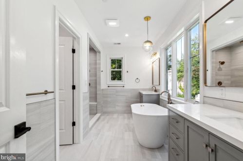 9111 Sligo Crk Pkwy, Silver Spring MD 20901-3361 exterior