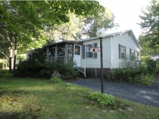 17 Roseberry Ln, Rochester, NH 03867-5222