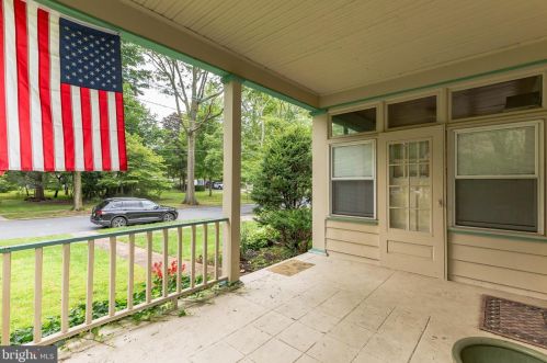 160 Merion Ave, Tavistock, NJ 08033-1411
