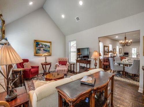 2725 6th Ave, Fort Worth TX  76110-3010 exterior