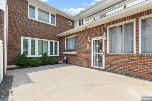 44 Irving Pl, Outwater, NJ 07026-1212