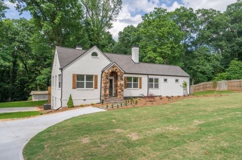 418 Walton St, Monroe, GA 30655-1864