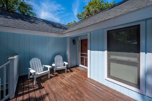 1 Lake Village Ln, Isle Of Palms SC  29451-2713 exterior