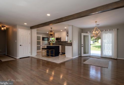 2112 Arden Dr, Fallston MD  21047-1404 exterior