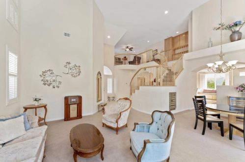 9771 Linnet Ct, Gilroy, CA 95020-8308