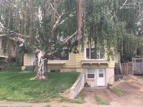18 Chicago Ave, Yakima, WA 98902-2930