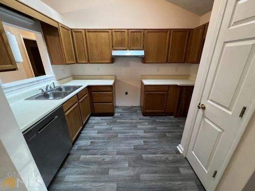 128 Ashland Dr, Stockbridge GA  30281-1769 exterior