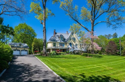 13 Benders Dr, Greenwich, CT 06831-4208
